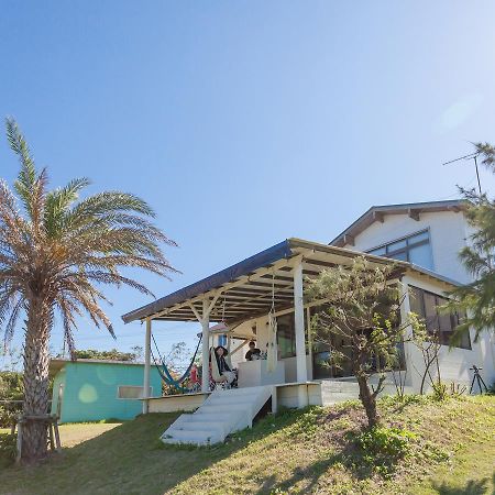 Kariyushi Condominium Resort Motobu The Beach Garden House Екстериор снимка