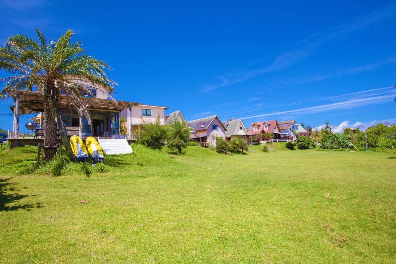 Kariyushi Condominium Resort Motobu The Beach Garden House Екстериор снимка