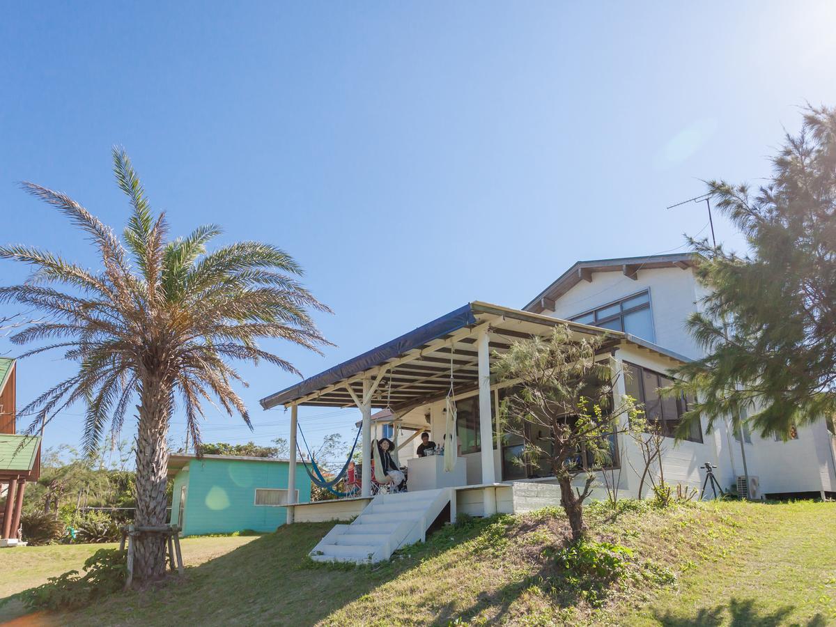 Kariyushi Condominium Resort Motobu The Beach Garden House Екстериор снимка